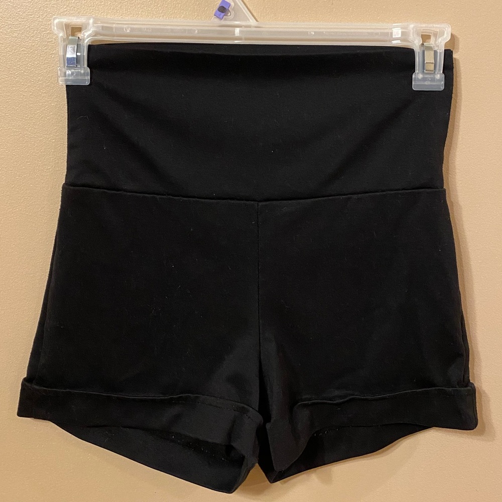 High waisted stretchy shorts